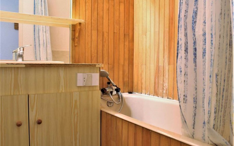 FLORINS II RSL120-24II - Appt 2 pièces Location FLORINS II RSL120-24II - Appt 2 pièces à RISOUL