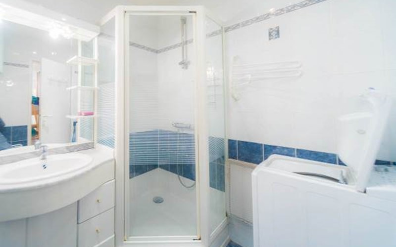 PETIT LAUS RSL150-05 - Appt 2 pièces Location PETIT LAUS RSL150-05 - Appt 2 pièces à RISOUL
