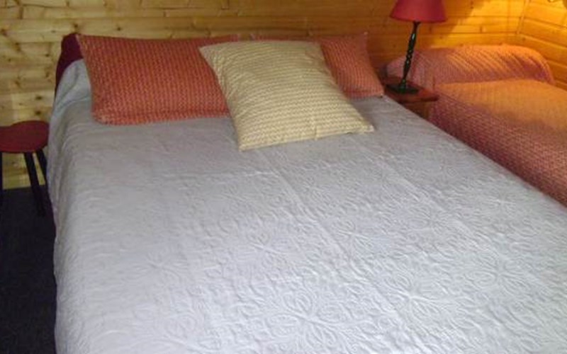 Demi-chalet 6 personnes Pléïades 2 Location Demi-chalet 6 personnes Pléïades 2 à RISOUL