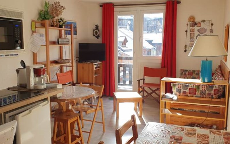 Appartement 3 pièces 6 couchages Gentianes 56 Location Appartement 3 pièces 6 couchages Gentianes 56 à RISOUL