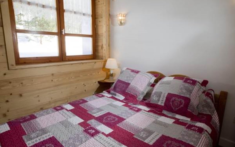 Gîtes de France N°10805 (Rochebrune) Location Gîtes de France N°10805 (Rochebrune) à ST CHAFFREY