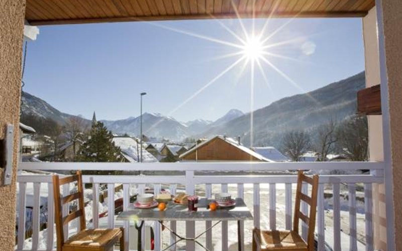 Gîtes de France N°10805 (Rochebrune) Location Gîtes de France N°10805 (Rochebrune) à ST CHAFFREY