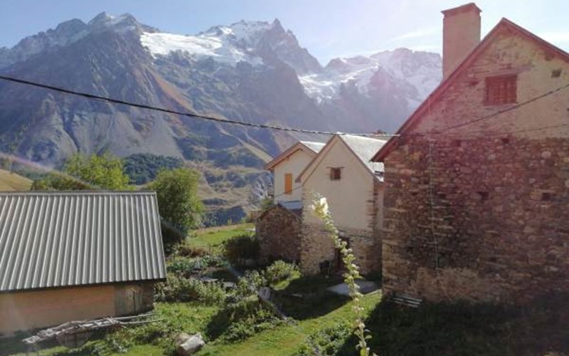 Gîtes de France N°11551 (La Lauzette) Location Gîtes de France N°11551 (La Lauzette) à LA GRAVE