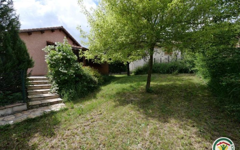 Gîtes de France N°1181 (Le Paradis du Cerf) Location Gîtes de France N°1181 (Le Paradis du Cerf) à ST JULIEN EN BEAUCHENE