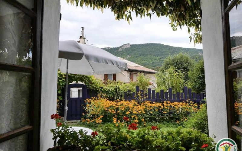 Gîtes de France N°1801 (Les Ancolies) Location Gîtes de France N°1801 (Les Ancolies) à VEYNES