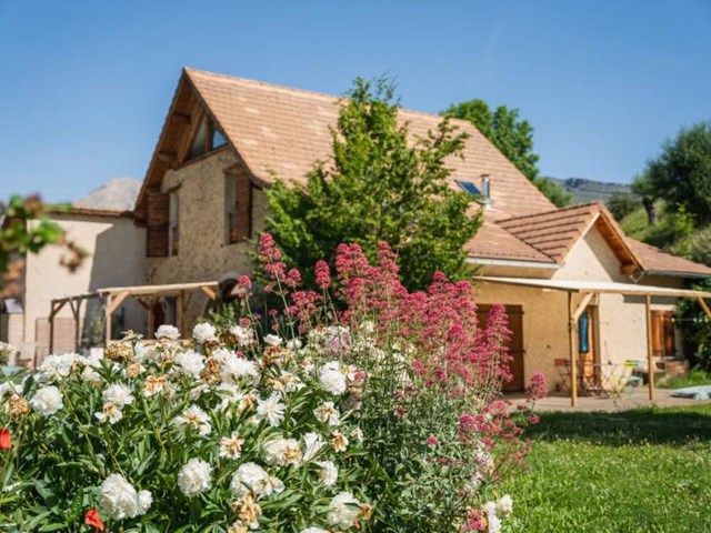 LA ROCHE DES ARNAUDS