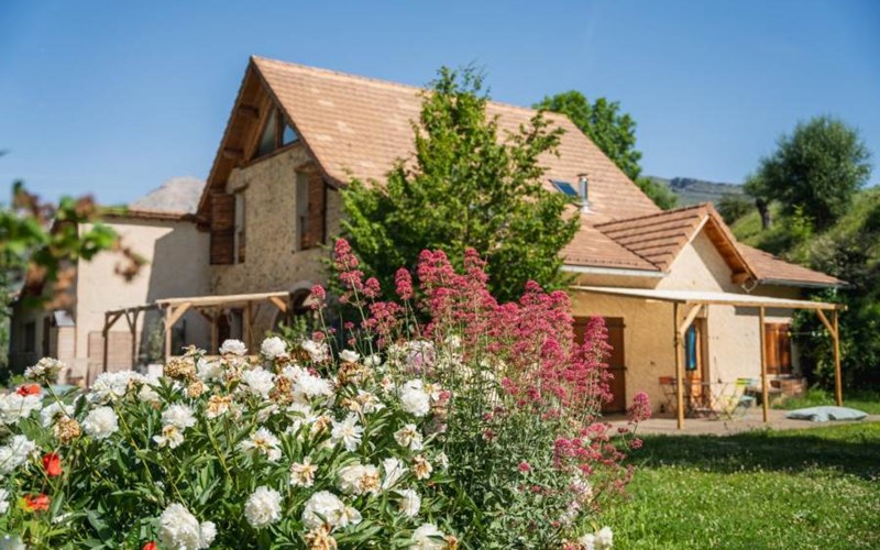 Gîtes de France N°2156 (La Dormance - Côté jardin) Location Gîtes de France N°2156 (La Dormance - Côté jardin) à LA ROCHE DES ARNAUDS