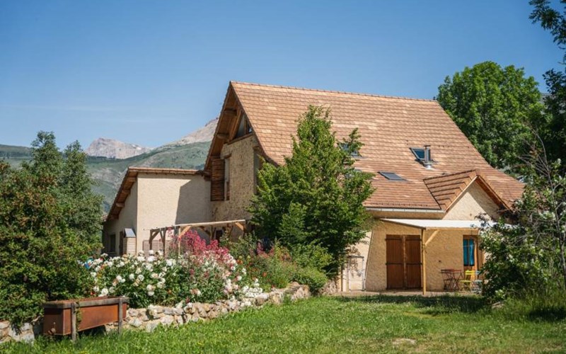 Gîtes de France N°2156 (La Dormance - Côté jardin) Location Gîtes de France N°2156 (La Dormance - Côté jardin) à LA ROCHE DES ARNAUDS