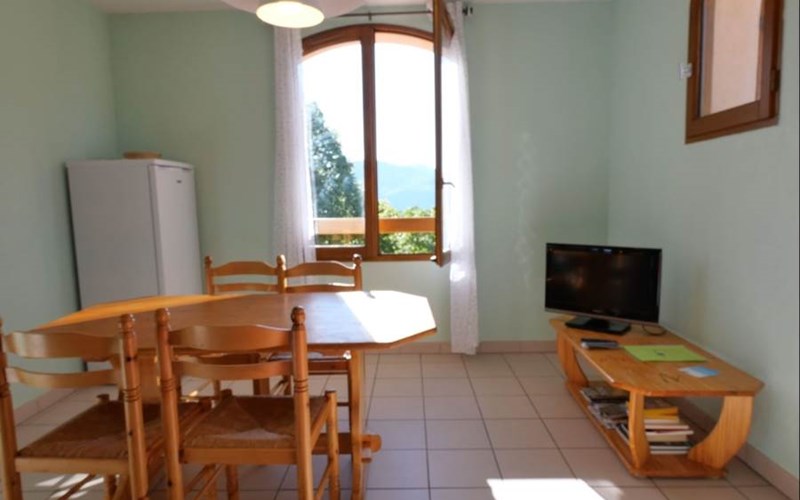 Gîtes de France N°2914 (Gîte communal de Lardier et Valença) Location Gîtes de France N°2914 (Gîte communal de Lardier et Valença) à LARDIER ET VALENCA