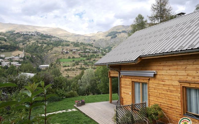 Gîtes de France N°5045 (Chalet du Riou) Location Gîtes de France N°5045 (Chalet du Riou) à ORCIERES