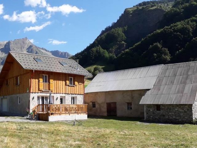 Gîtes de France N°5120 (Délédrac) CHAMPOLEON