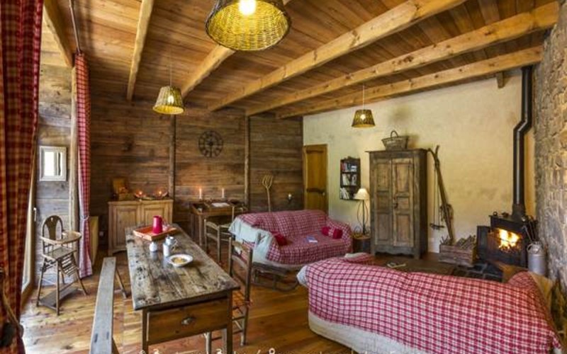 Gîtes de France N°5231 (L'Ecrin des Hautes Alpes) Location Gîtes de France N°5231 (L'Ecrin des Hautes Alpes) à ST JEAN ST NICOLAS