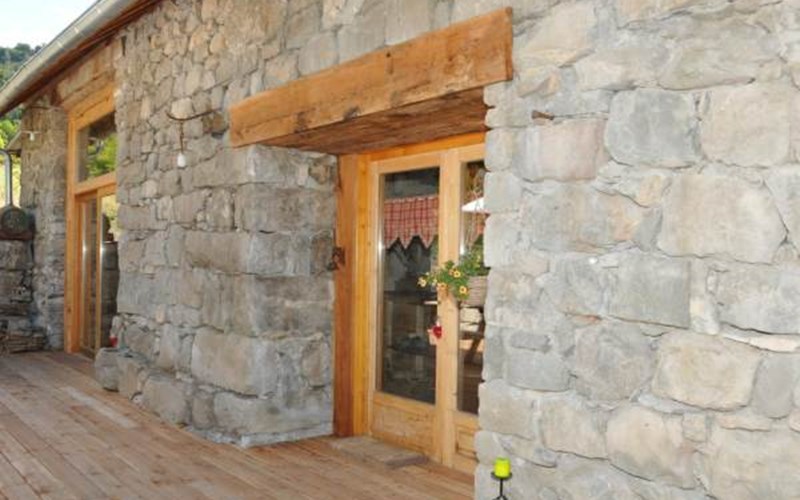 Gîtes de France N°5231 (L'Ecrin des Hautes Alpes) Location Gîtes de France N°5231 (L'Ecrin des Hautes Alpes) à ST JEAN ST NICOLAS