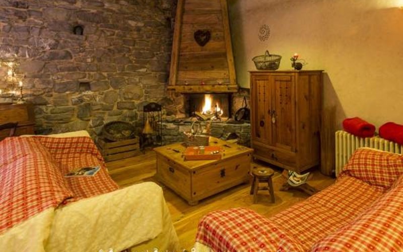 Gîtes de France N°5232 (L'Ecrin des Hautes Alpes - Est) Location Gîtes de France N°5232 (L'Ecrin des Hautes Alpes - Est) à ST JEAN ST NICOLAS