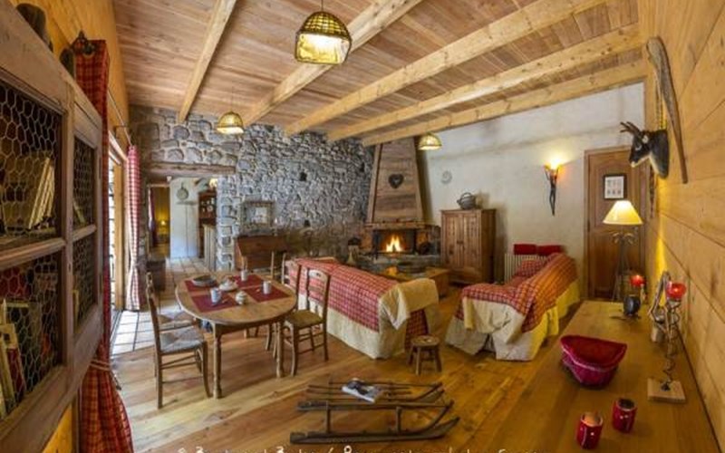 Gîtes de France N°5232 (L'Ecrin des Hautes Alpes - Est) Location Gîtes de France N°5232 (L'Ecrin des Hautes Alpes - Est) à ST JEAN ST NICOLAS