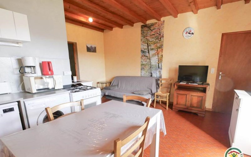 Gîtes de France N°5402 (Les Bleuets 2) Location Gîtes de France N°5402 (Les Bleuets 2) à CHABOTTES