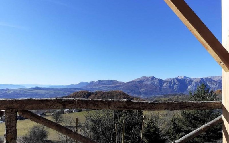 Gîtes de France N°5532 (La Cabane du Sautériau) Location Gîtes de France N°5532 (La Cabane du Sautériau) à ST MICHEL DE CHAILLOL