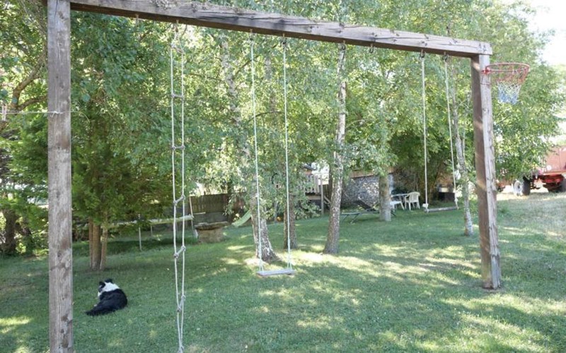 Gîtes de France N°5840 Location Gîtes de France N°5840 à ST LAURENT DU CROS