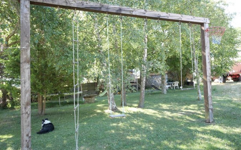 Gîtes de France N°5841 Location Gîtes de France N°5841 à ST LAURENT DU CROS