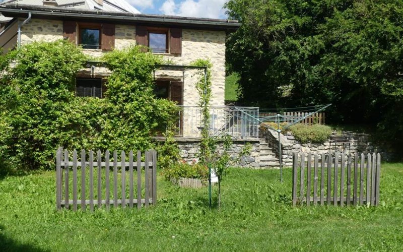 Gîtes de France N°6415 (Le Jardin) Location Gîtes de France N°6415 (Le Jardin) à EMBRUN
