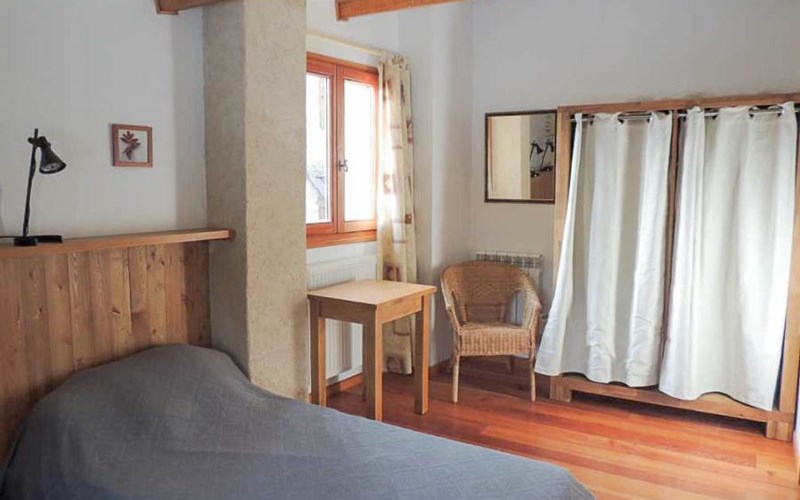 Gîtes de France N°6415 (Le Jardin) Location Gîtes de France N°6415 (Le Jardin) à EMBRUN