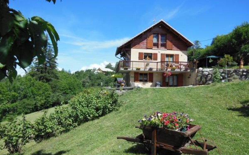 Gîtes de France N°6558 (La Rase) Location Gîtes de France N°6558 (La Rase) à LES ORRES