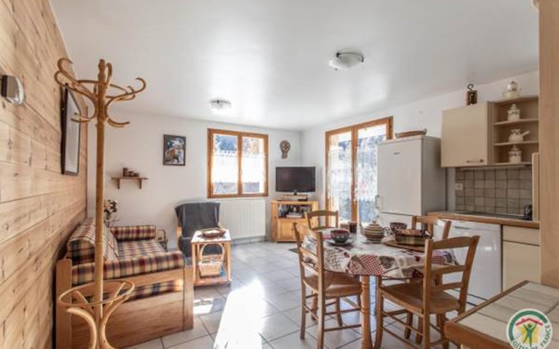 Gîtes de France N°6558 (La Rase) Location Gîtes de France N°6558 (La Rase) à LES ORRES