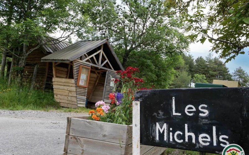 Gîtes de France N°6612 (Cosy sur le lac) Location Gîtes de France N°6612 (Cosy sur le lac) à PUY ST EUSEBE