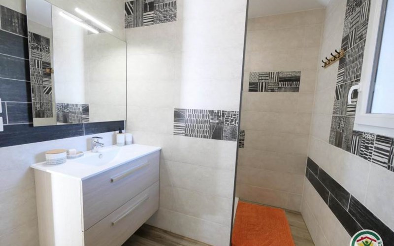 Gîtes de France N°6740 (Les balcons de Chabrières) Location Gîtes de France N°6740 (Les balcons de Chabrières) à PRUNIERES