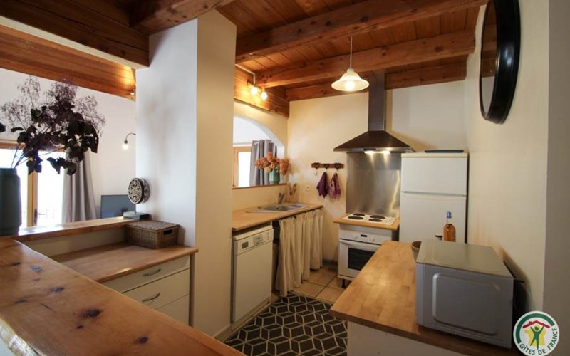 Gîtes de France N°67731 (Les Petites Roses Trémières) Location Gîtes de France N°67731 (Les Petites Roses Trémières) à LE SAUZE DU LAC