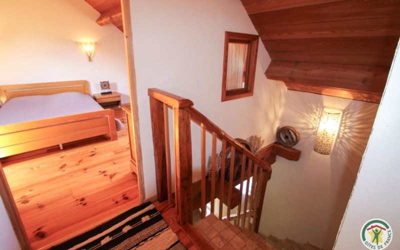 Gîtes de France N°67731 (Les Petites Roses Trémières) Location Gîtes de France N°67731 (Les Petites Roses Trémières) à LE SAUZE DU LAC