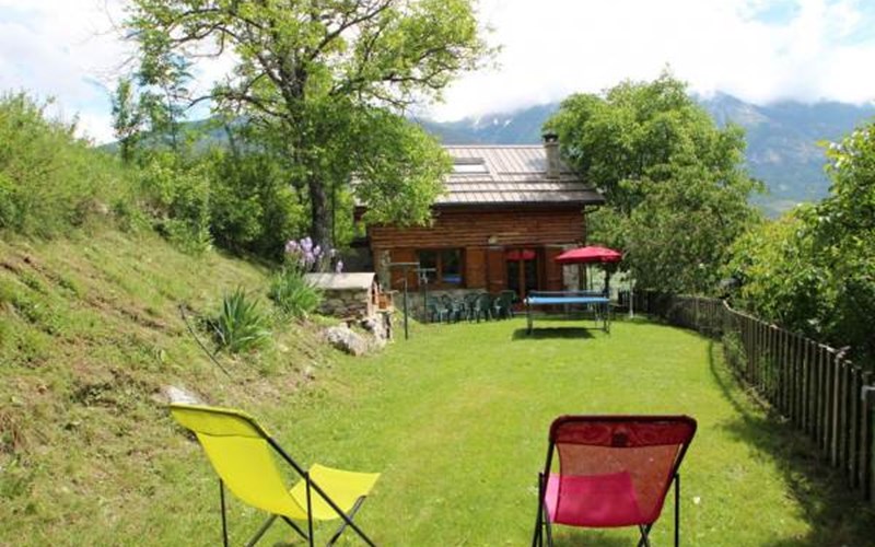 Gîtes de France N°7333 (Le Chalet) Location Gîtes de France N°7333 (Le Chalet) à ST CREPIN