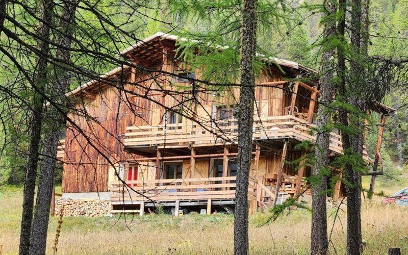 Gîtes de France N°8316 (Chalet ROCHAT) Location Gîtes de France N°8316 (Chalet ROCHAT) à ARVIEUX