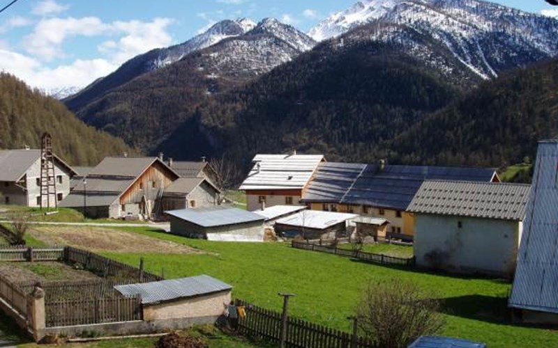 Gîtes de France N°8362 (Le Selar) Location Gîtes de France N°8362 (Le Selar) à ARVIEUX