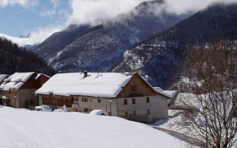 Gîtes de France N°8363 (Le Baudouis) Location Gîtes de France N°8363 (Le Baudouis) à ARVIEUX
