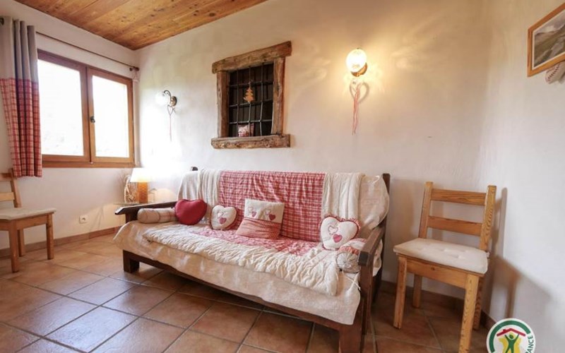 Gîtes de France N°8552 (Clos Chamois) Location Gîtes de France N°8552 (Clos Chamois) à CHATEAU VILLE VIEILLE