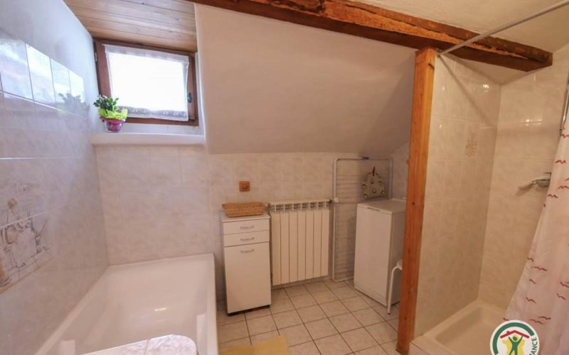 Gîtes de France N°8552 (Clos Chamois) Location Gîtes de France N°8552 (Clos Chamois) à CHATEAU VILLE VIEILLE