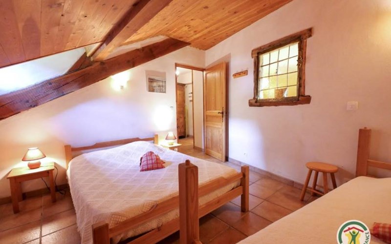 Gîtes de France N°8552 (Clos Chamois) Location Gîtes de France N°8552 (Clos Chamois) à CHATEAU VILLE VIEILLE