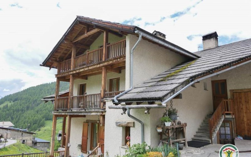 Gîtes de France N°8553 (Rochebrune) Location Gîtes de France N°8553 (Rochebrune) à CHATEAU VILLE VIEILLE