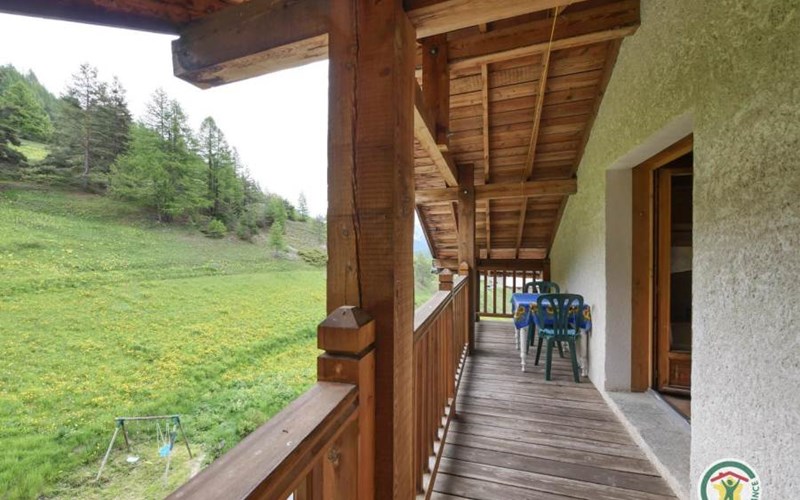 Gîtes de France N°8553 (Rochebrune) Location Gîtes de France N°8553 (Rochebrune) à CHATEAU VILLE VIEILLE