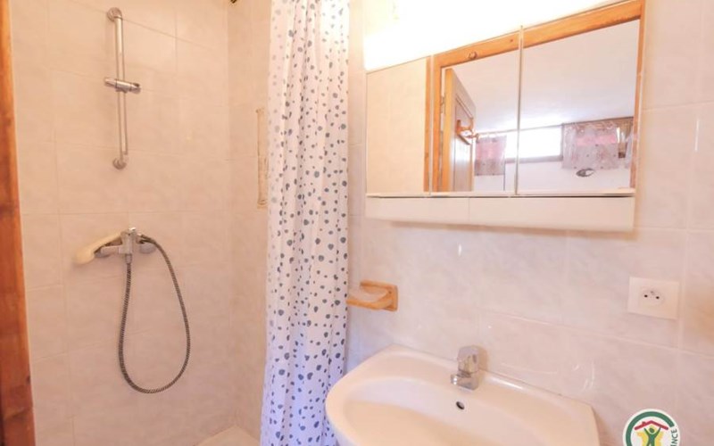 Gîtes de France N°8553 (Rochebrune) Location Gîtes de France N°8553 (Rochebrune) à CHATEAU VILLE VIEILLE