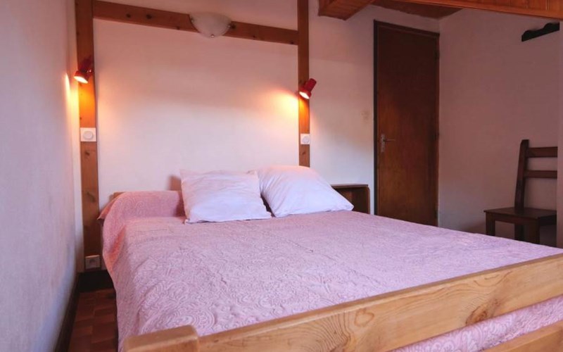 Gîtes de France N°8604 (Le Grenier) Location Gîtes de France N°8604 (Le Grenier) à MOLINES EN QUEYRAS