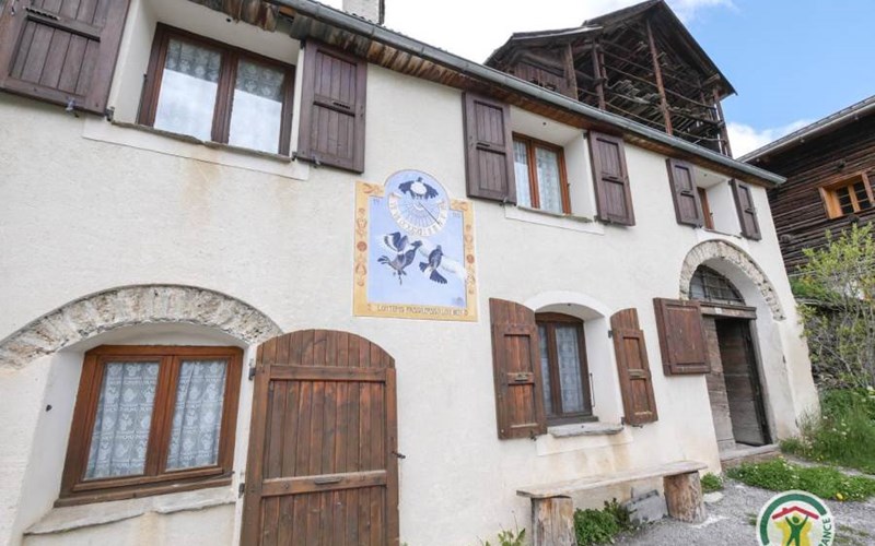 Gîtes de France N°8653 (LOU TEMS PASSO PASSO LOU BEN) Location Gîtes de France N°8653 (LOU TEMS PASSO PASSO LOU BEN) à MOLINES EN QUEYRAS