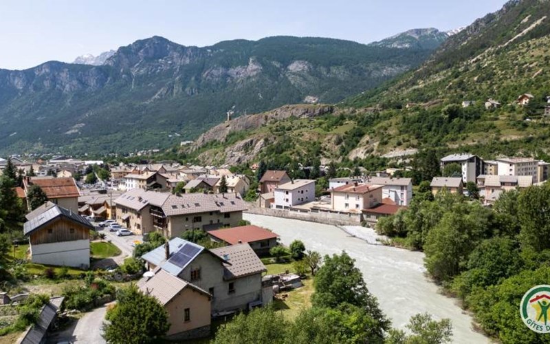 Gîtes de France N°9023 (Euretape 2) Location Gîtes de France N°9023 (Euretape 2) à L ARGENTIERE LA BESSEE
