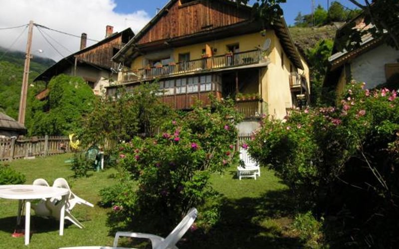 Gîtes de France N°9102 (IRENE ET GEORGES) Location Gîtes de France N°9102 (IRENE ET GEORGES) à FREISSINIERES