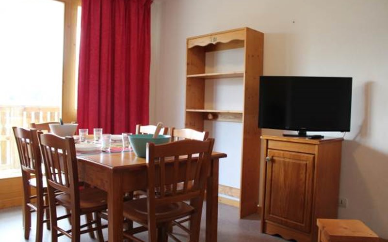 LES CHAUMETTES Location LES CHAUMETTES à SUPERDEVOLUY