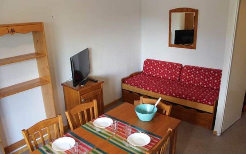 LES CHAUMETTES Location LES CHAUMETTES à SUPERDEVOLUY