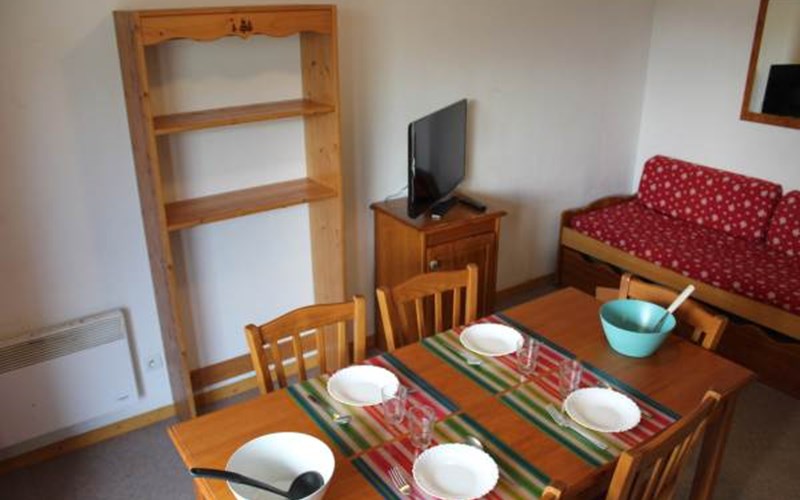 LES CHAUMETTES Location LES CHAUMETTES à SUPERDEVOLUY