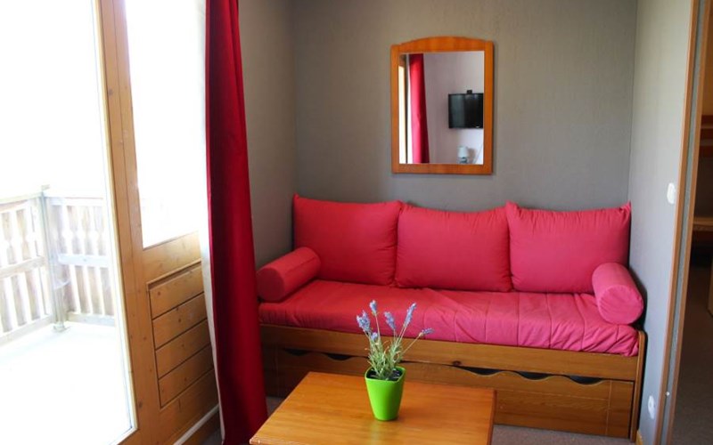 LES CHAUMETTES Location LES CHAUMETTES à SUPERDEVOLUY