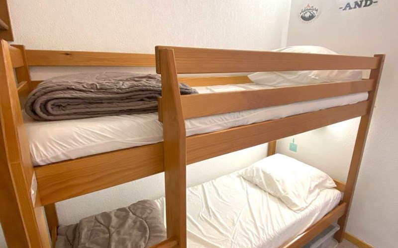 LES CHAUMETTES Location LES CHAUMETTES à SUPERDEVOLUY